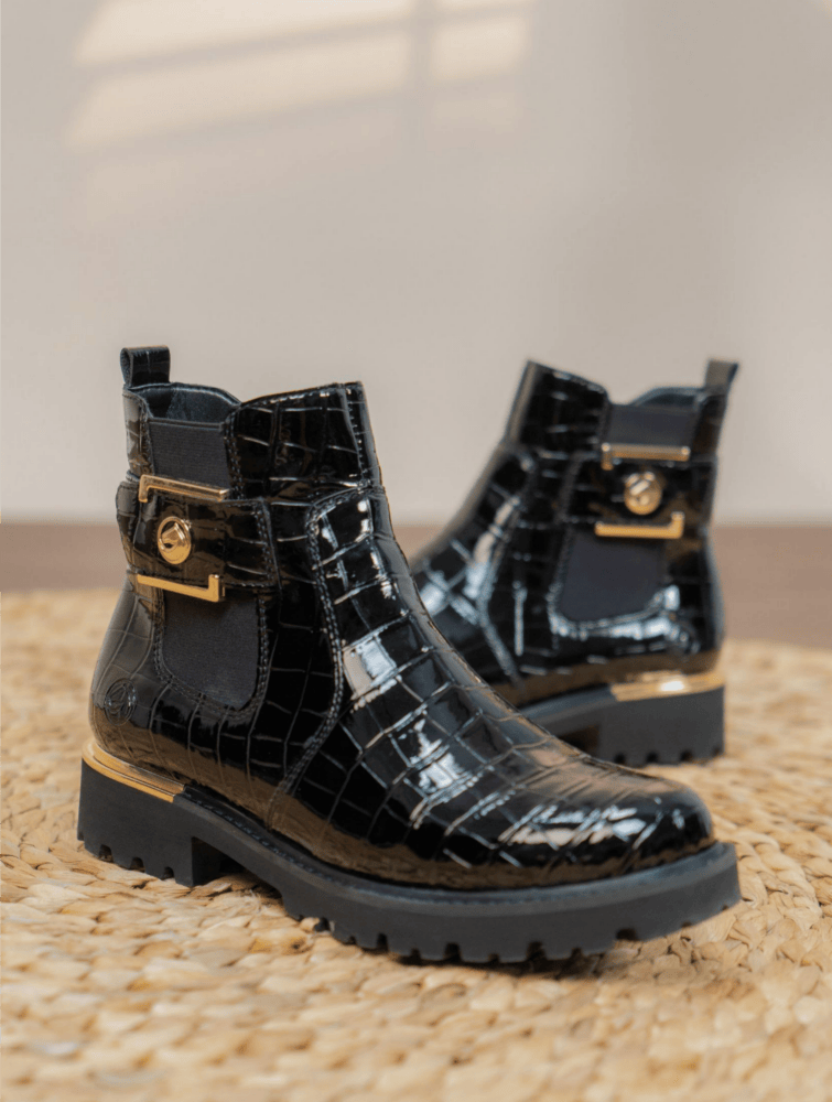 Chelsea Boots d8684-033 in Schlangen Optik schwarz von remonte.