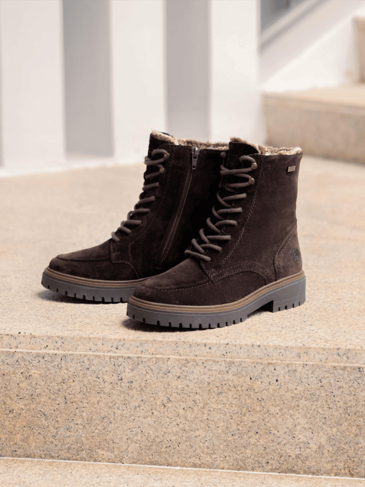 braune Winter Schnürstiefel mit Fellapplikation von remonte
