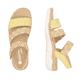Gelbe remonte Riemchensandalen R6861-68 mit einem Klettverschluss. Schuh von oben, liegend.