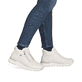 Weiße remonte Damen Schnürstiefel R6773-80 mit wasserabweisender TEX-Membran. Schuh am Fuß.