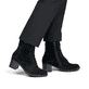 Schwarze remonte Damen Schnürstiefel D2A80-02 mit wasserabweisender TEX-Membran. Schuh am Fuß.