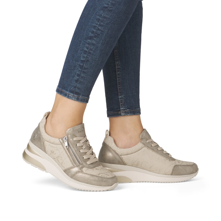 Baskets basses remonte métalliques pour femme D2401-61. Chaussure au pied.