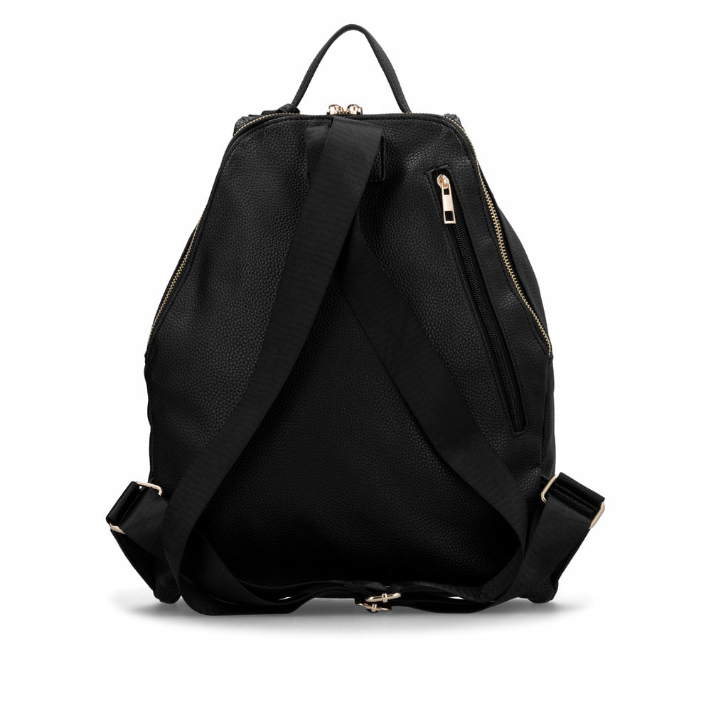 remonte Damen Rucksack Q0527-00 in Mattschwarz aus Textil mit Reißverschluss. Rucksack getragen.