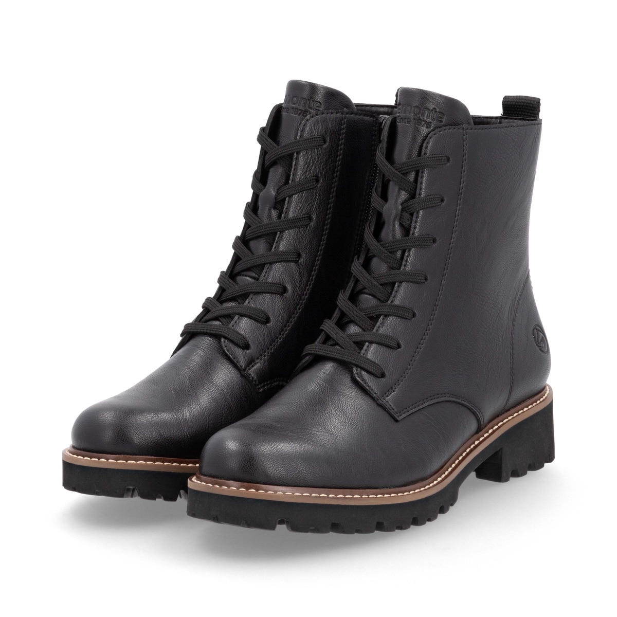 Schwarze remonte Damen Schnürstiefel D8661-00 mit einem Reißverschluss. Schuhpaar seitlich schräg.