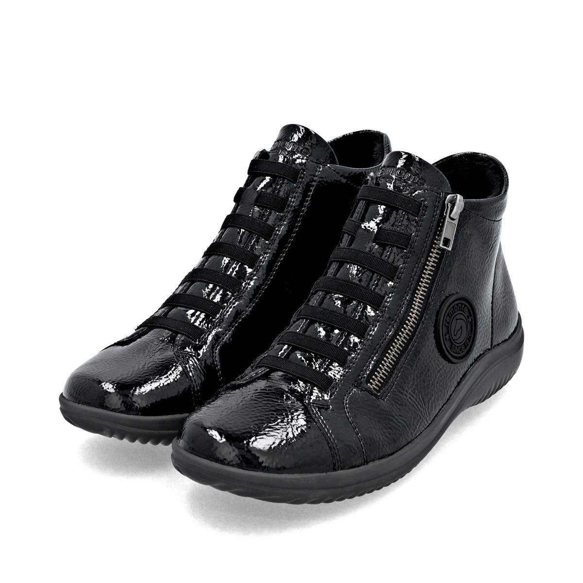 Schwarze remonte Damen Schnürstiefel D1E70-02 mit einem Reißverschluss. Schuhpaar seitlich schräg.