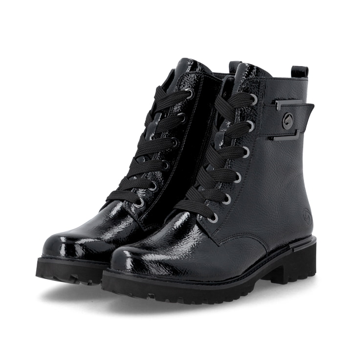 Vegane, schwarze remonte Damen Schnürstiefel D8683-03 mit einem Reißverschluss. Schuhpaar seitlich schräg.