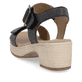 Schwarze remonte Riemchensandaletten D0N52-01 mit einem Klettverschluss. Schuh von hinten.