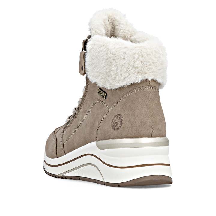 Braune remonte Damen Schnürstiefel D0T77-20 mit wasserabweisender TEX-Membran. Schuh von hinten.