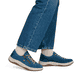 Petrolfarbene remonte Damen Schnürschuhe D3Q00-12. Schuh am Fuß.