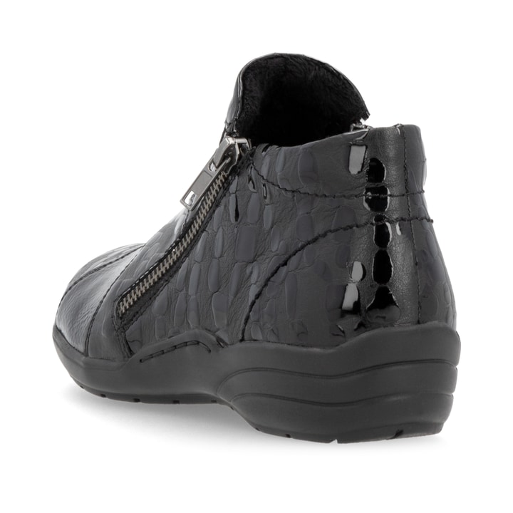 Schwarze remonte Damen Kurzstiefel R7674-04 mit einem Reißverschluss. Schuh von hinten.