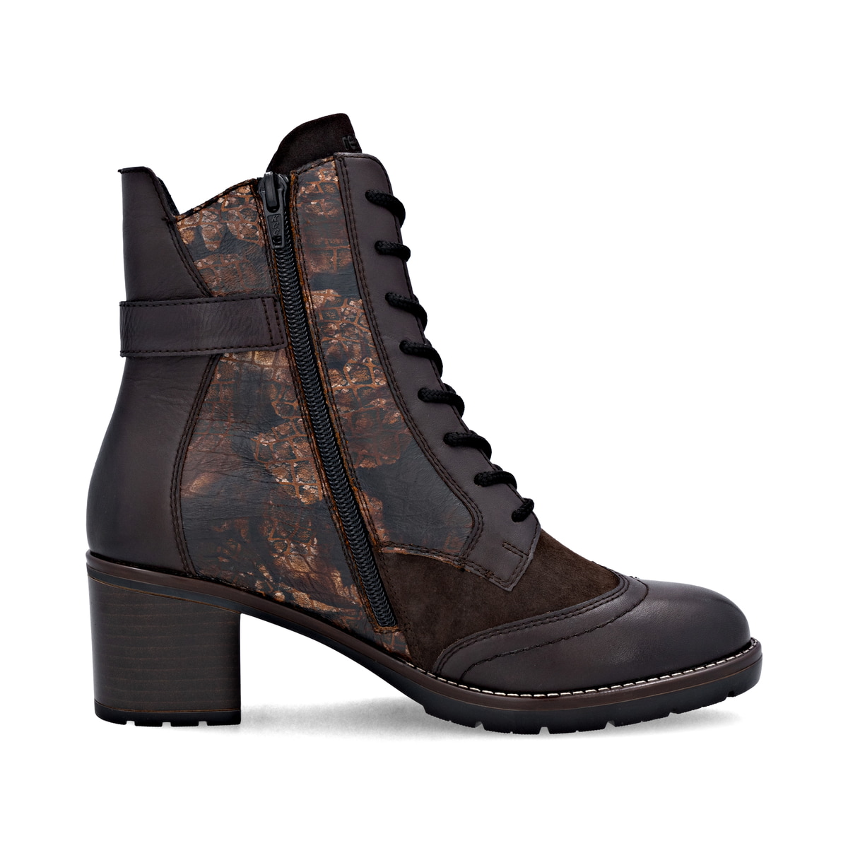 Bottines remonte marron pour femme D2A77-25 avec membrane remonteTEX. Chaussure vue de l'arrière.