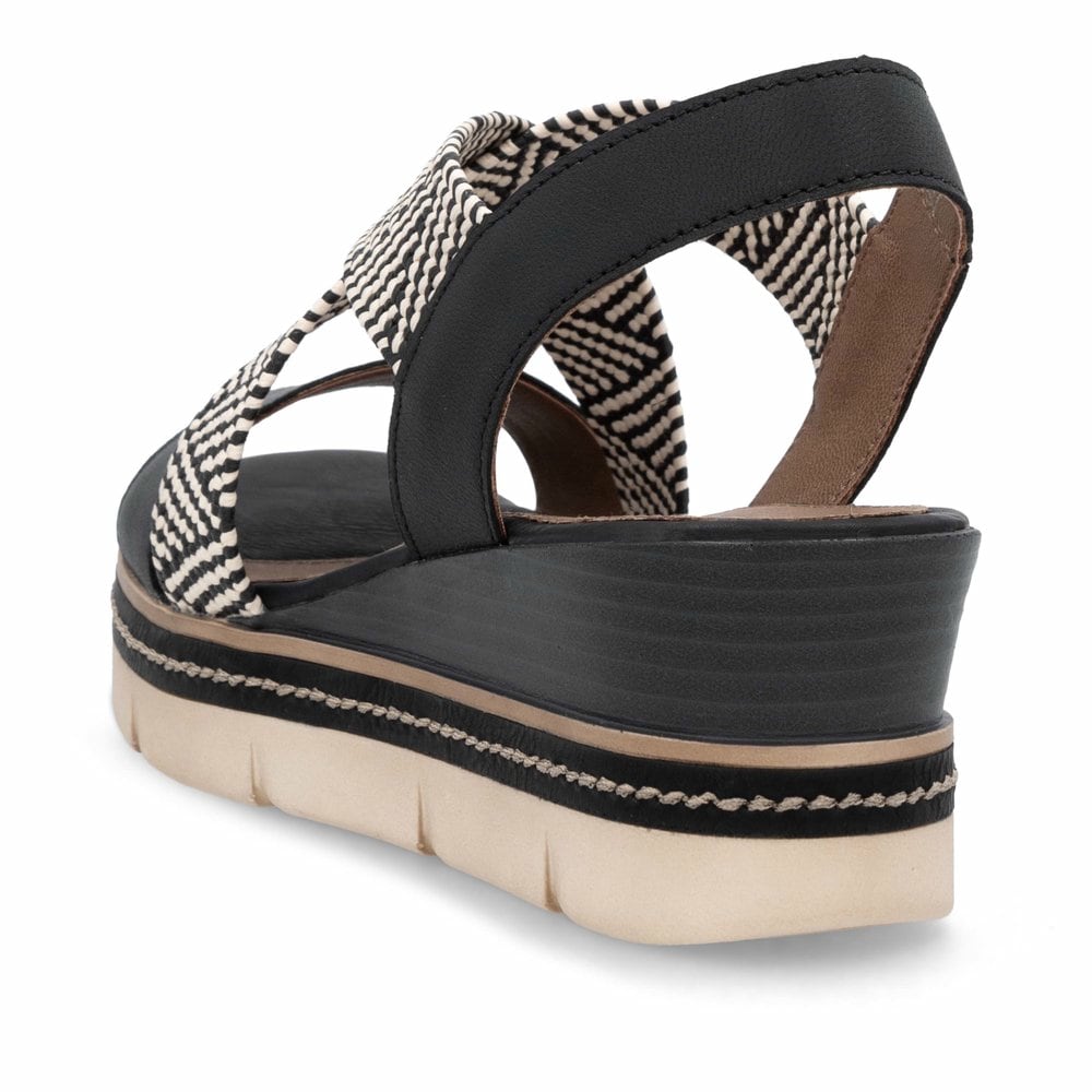 Schwarze remonte Keilsandaletten D2L54-03 mit Gummizug sowie weicher Innensohle. Schuh von hinten.