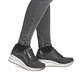 Baskets basses remonte vertes pour femme D0T16-54 avec fermeture éclair. Chaussure au pied.