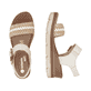 Beige remonte Keilsandaletten D2L55-60 mit einem Klettverschluss. Schuh von oben, liegend.