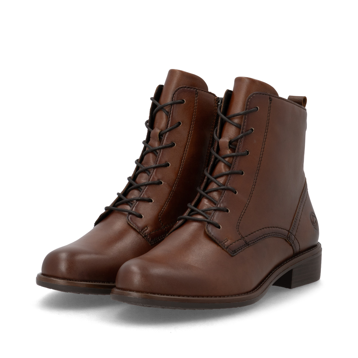 Braune remonte Damen Schnürstiefel D0F83-22 mit einem Reißverschluss. Schuhpaar seitlich schräg.