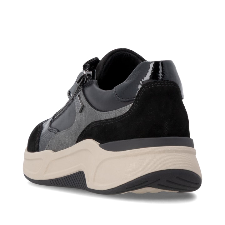 Schwarz-silberne remonte Damen Sneaker D3V00-04. Schuh von hinten.