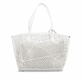 remonte Damen Shopper Q0757-90 in Altrosa-Metallic aus Kunstleder mit Reißverschluss. Shopper getragen.
