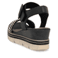 Schwarze remonte Keilsandaletten D2L55-03 mit einem Klettverschluss. Schuh von hinten.