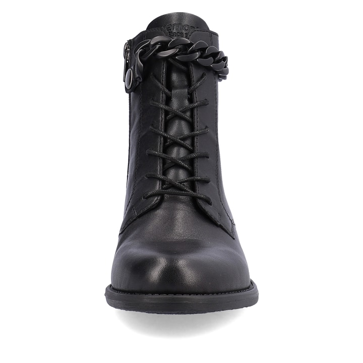 Glanzschwarze remonte Damen Biker Boots D0F74-01 mit Schnürung und Reißverschluss. Schuh von vorne.