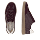 Weinrote remonte Damen Sneaker D2C05-33 mit einer Schnürung sowie Komfortweite G. Schuh von oben, liegend.
