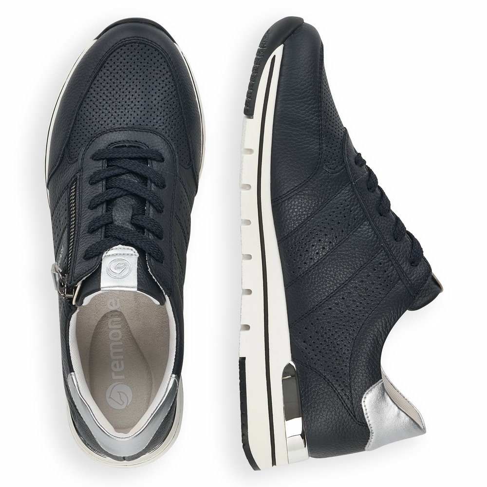 Blaue remonte Damen Sneaker Low R6705-14 mit Reißverschluss sowie Komfortweite G. Schuh von oben, liegend.