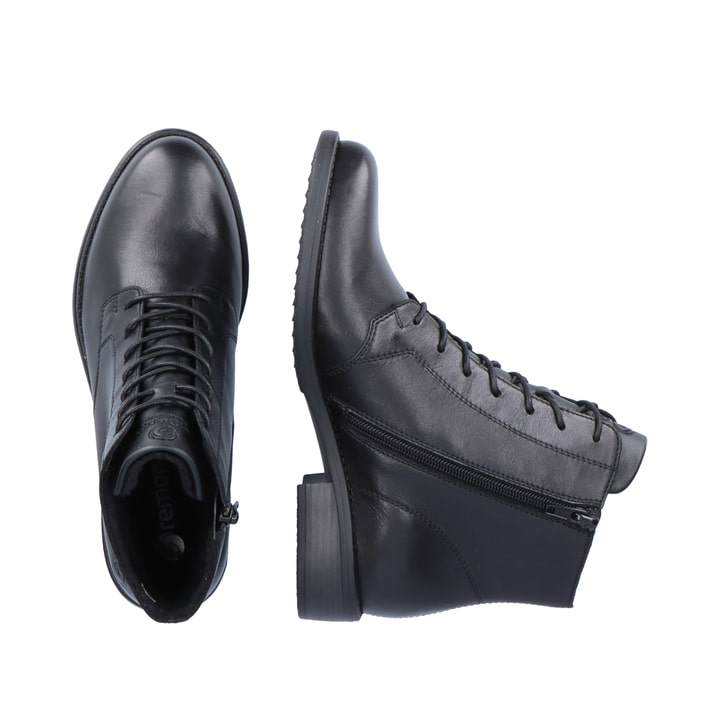 Schwarze remonte Damen Stiefeletten D0F73-01 mit einem Reißverschluss. Schuh von oben, liegend.