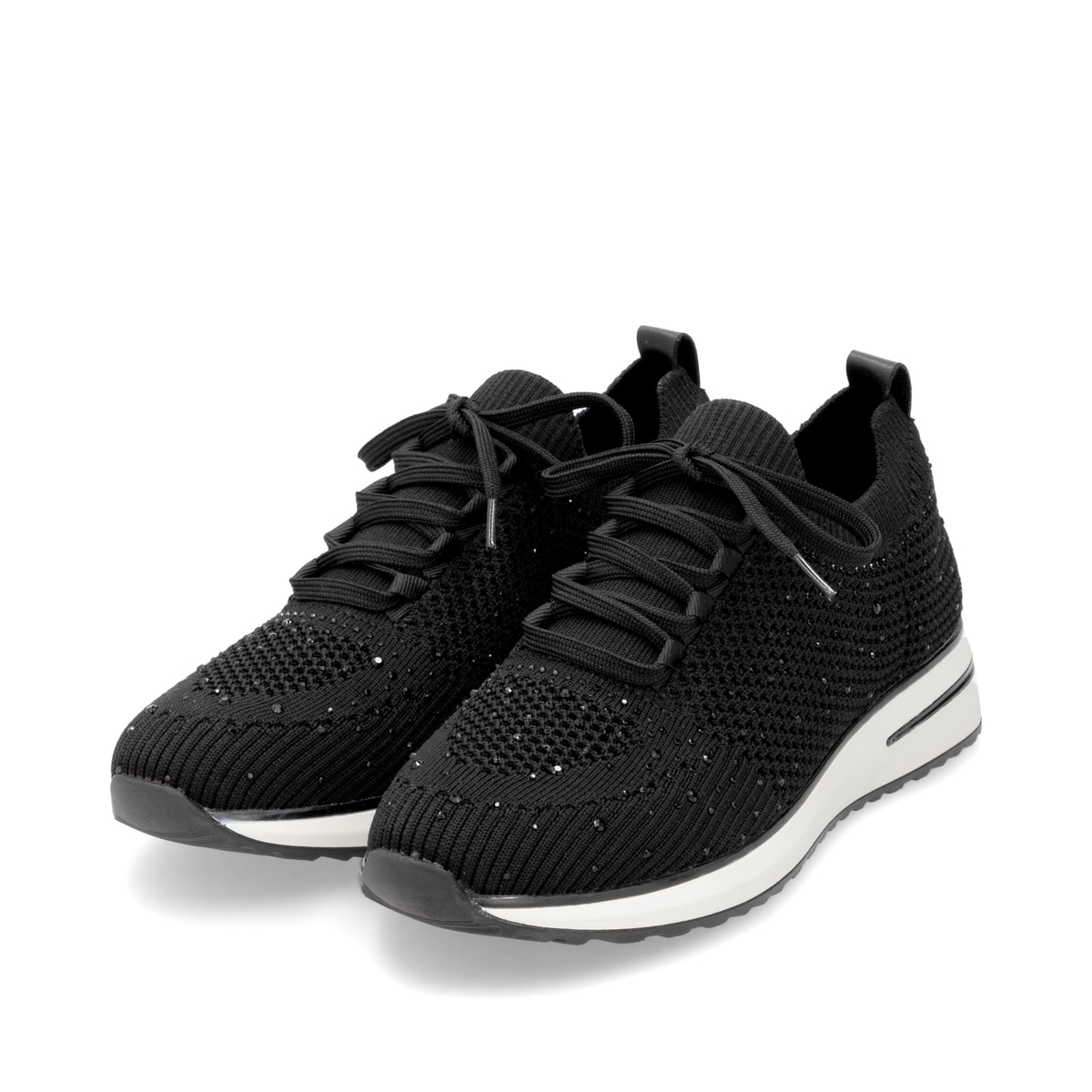 Schwarze remonte Damen Slipper D1G12-00 mit einem Gummizug. Schuhpaar seitlich schräg.