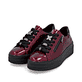 Rote remonte Damen Sneaker D1C09-35 mit dekorativem Schmuckdetail. Schuhpaar seitlich schräg.