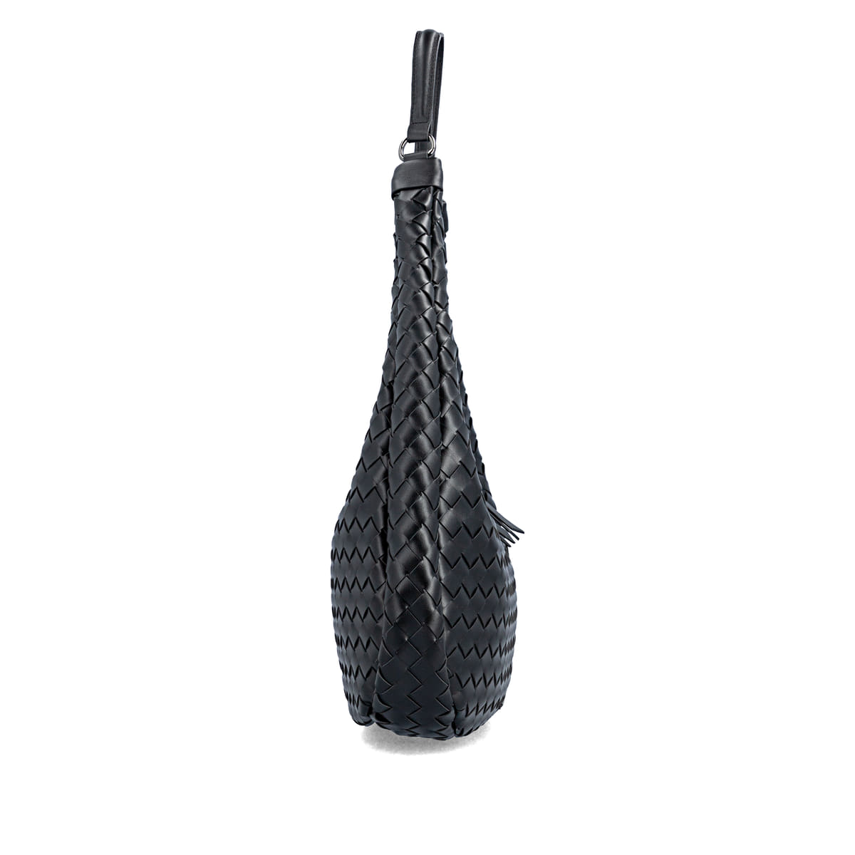 Sac à main remonte Q0774-00 noir tressé et avec compartiment zippé. Côté droit.