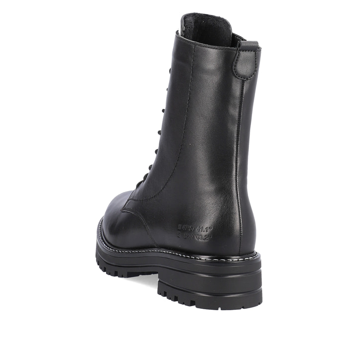 
Tiefschwarze remonte Damen Biker Boots D2278-01 mit einer dämpfenden Profilsohle. Schuh von hinten