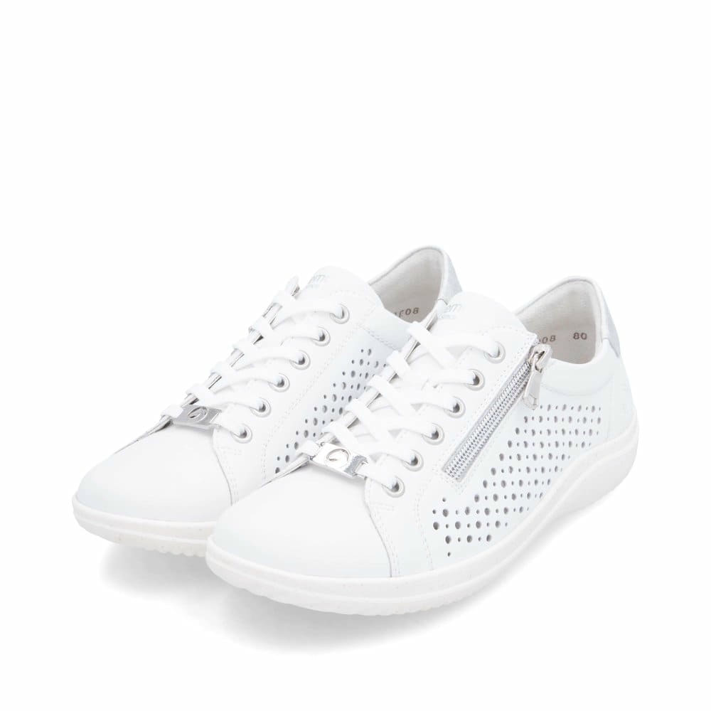 Weiße remonte Damen Schnürschuhe D1E08-80 mit einem Reißverschluss. Schuhpaar seitlich schräg.