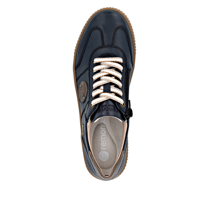 Blaue remonte Damen Sneaker D0702-14 mit wasserabweisender remonteTEX-Membran. Schuh von oben.