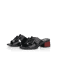 Schwarze remonte Damen Pantoletten R8759-01 mit Gummizug sowie leichter Sohle. Schuhpaar seitlich schräg.