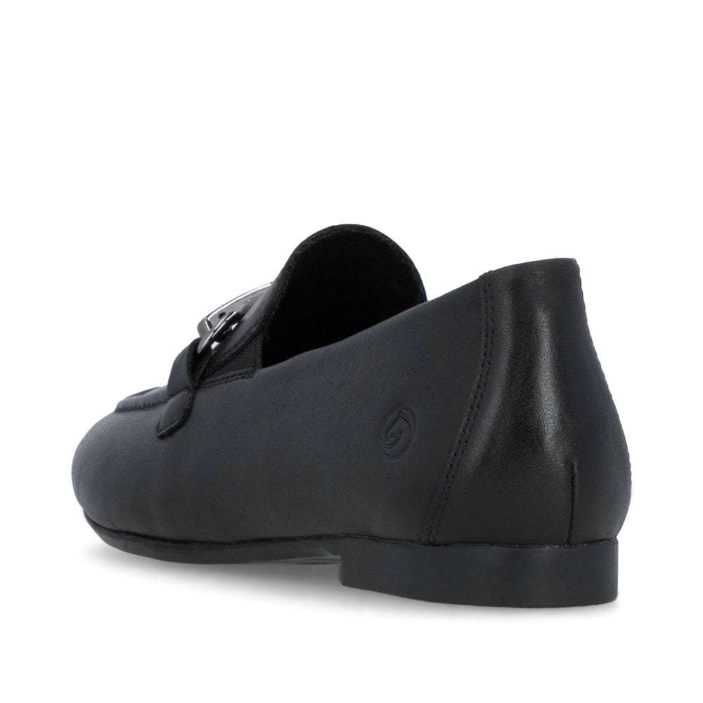 Schwarze remonte Damen Loafer D0K13-00 mit einem Gummizug. Schuh von hinten.