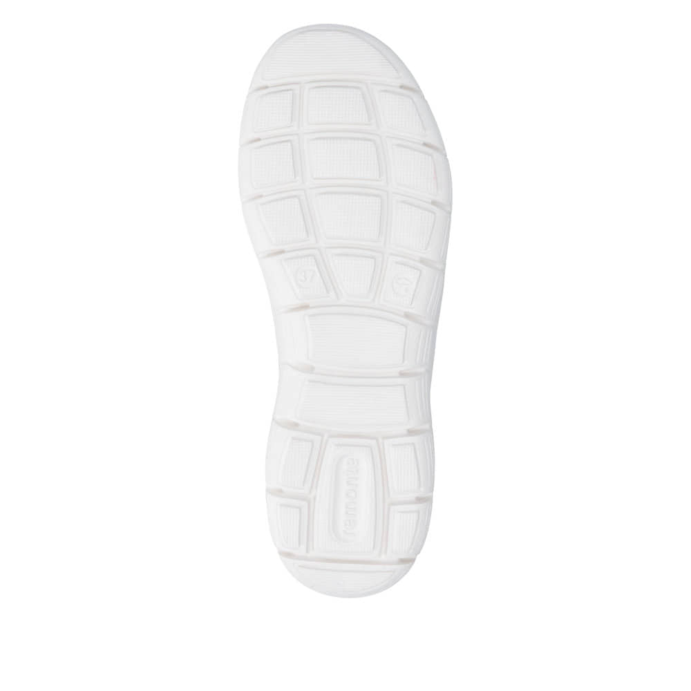 Mocassins remonte blancs pour femme D3G02-80 avec bande élastique. Semelle extérieure de la chaussure.