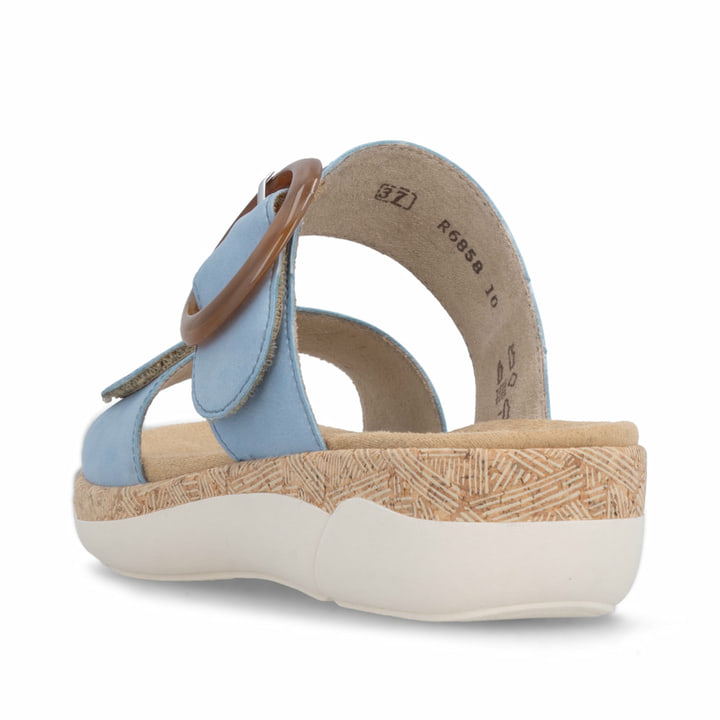Blaue remonte Damen Pantoletten R6858-10 mit trendiger Schnalle. Schuh von hinten.