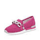 
Himmelblaue remonte Damen Loafers R2544-10 mit einer flexiblen Profilsohle. Schuh seitlich schräg