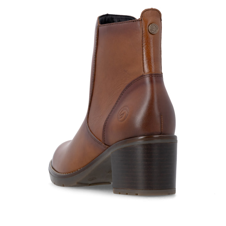 Braune remonte Damen Stiefeletten D2A81-24 mit einem Reißverschluss. Schuh von hinten.
