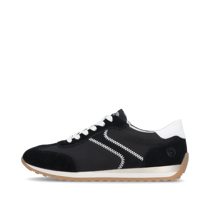 Schwarze remonte Damen Sneaker D3H03-03 mit einer Schnürung sowie Extraweite H. Schuh Außenseite.