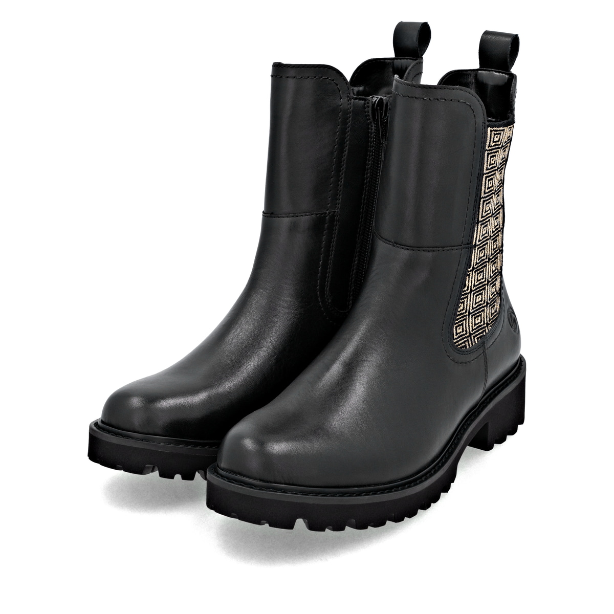 Schwarze remonte Chelsea Boots D8694-03 mit Reißverschluss sowie Komfortweite G. Schuhpaar seitlich schräg.