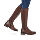 
Nussbraune remonte Damen Hochschaftstiefel D8371-25 mit einer flexiblen Profilsohle. Schuh am Fuß