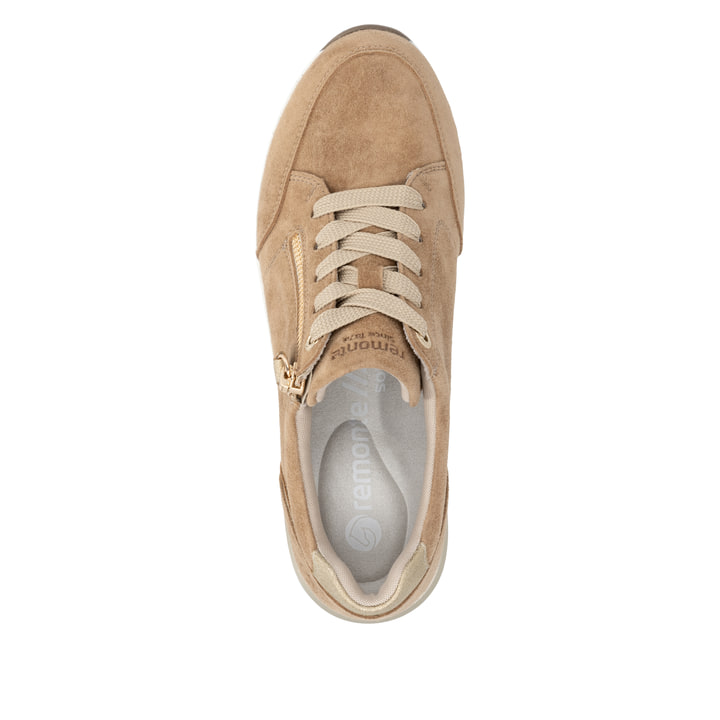 Camelfarbene remonte Damen Sneaker D0T03-64 mit einem Reißverschluss. Schuh von oben.