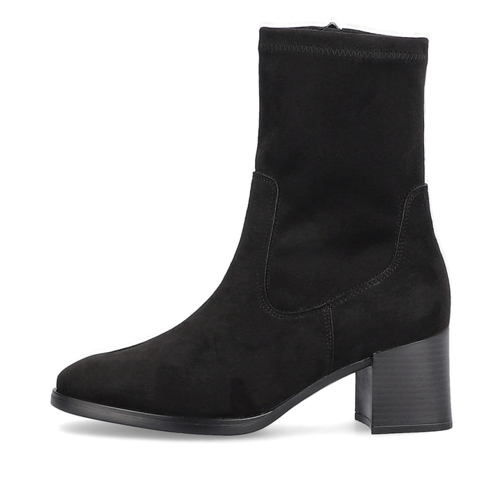 
Mitternachtsschwarze remonte Damen Stiefeletten D0V70-01 mit einer Profilsohle. Schuh Außenseite
