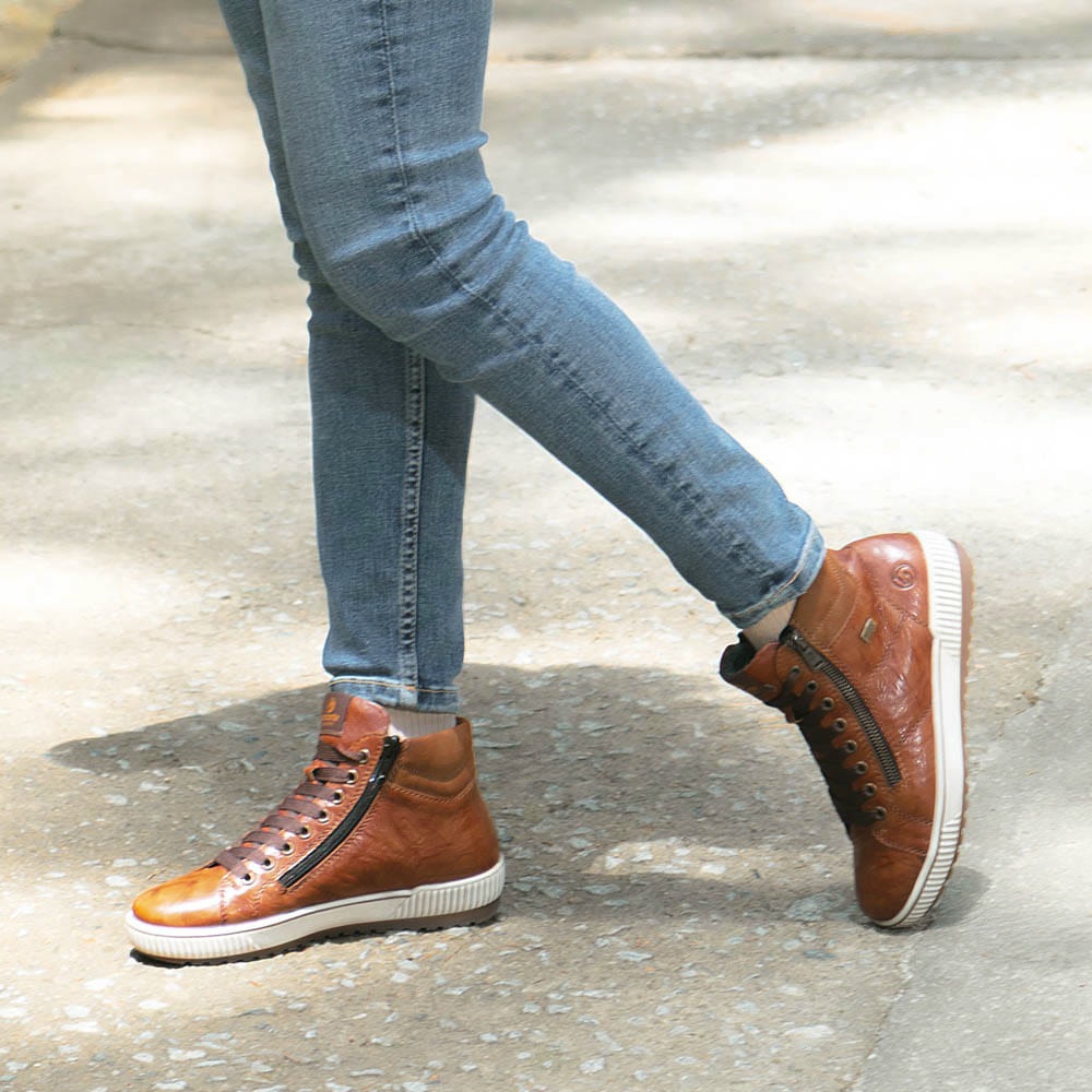 braune remonte Schnürstiefel D0772-22 getragen