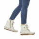 Perlweiße remonte Damen Schnürstiefel R8480-80 mit Schnürung und Reißverschluss. Schuh am Fuß