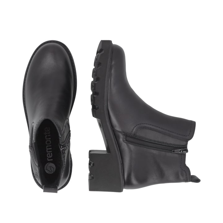 Schwarze remonte Chelsea Boots D0A70-00 mit Reißverschluss sowie Komfortweite G. Schuh von oben, liegend.
