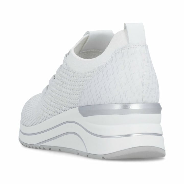 Weiße remonte Damen Slipper D0T18-80 mit einem Gummizug sowie der Extraweite H. Schuh von hinten.