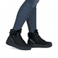 Schwarze remonte Damen Kurzstiefel D3B72-03 mit wasserabweisender TEX-Membran. Schuh am Fuß.
