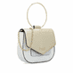 remonte Damen Handtasche Q0627-00 in Glanzschwarz aus Kunstleder mit Überschlag und Reißverschluss. Handtasche getragen.