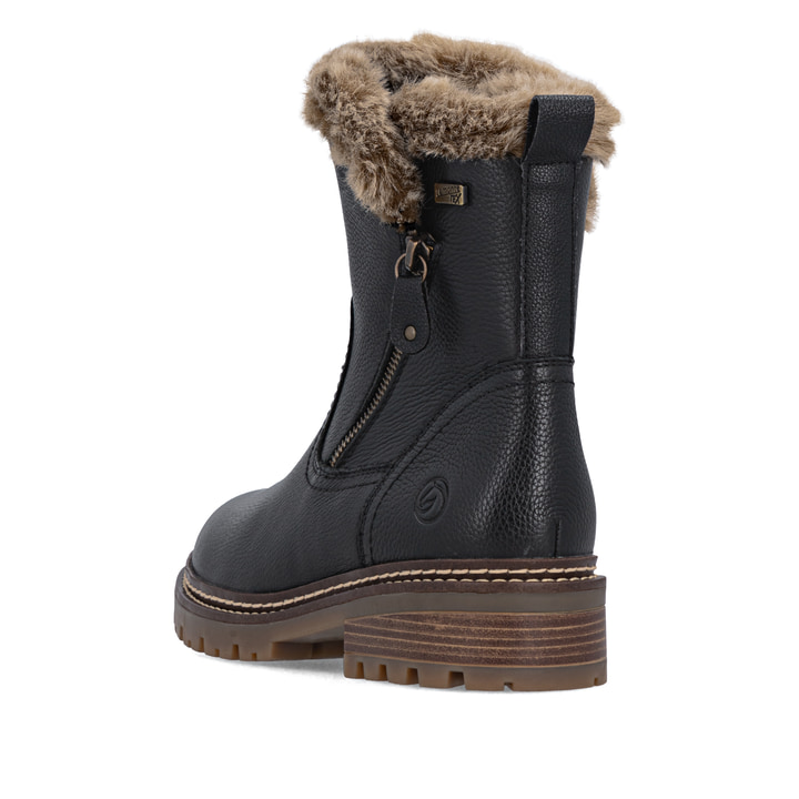 Schwarze remonte Damen Kurzstiefel D0B83-03 mit wasserabweisender TEX-Membran. Schuh von hinten.